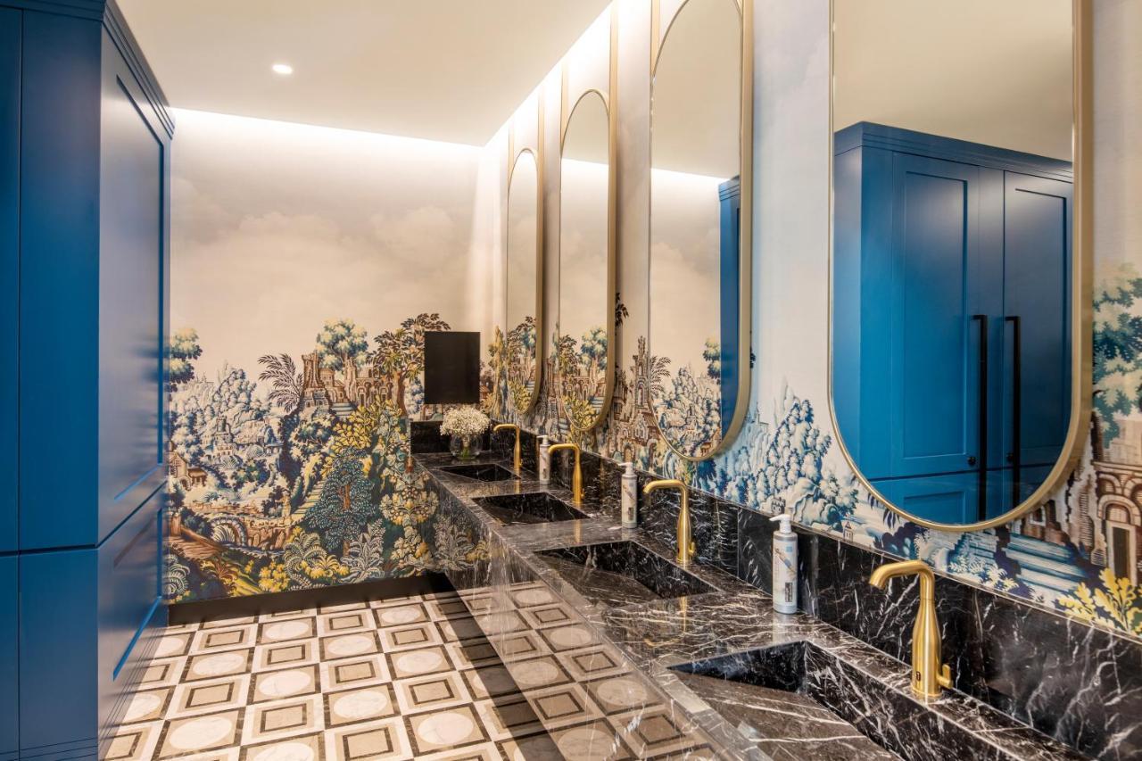 Renaissance Porto Lapa Hotel ภายนอก รูปภาพ The bathroom of the 1001 Suite