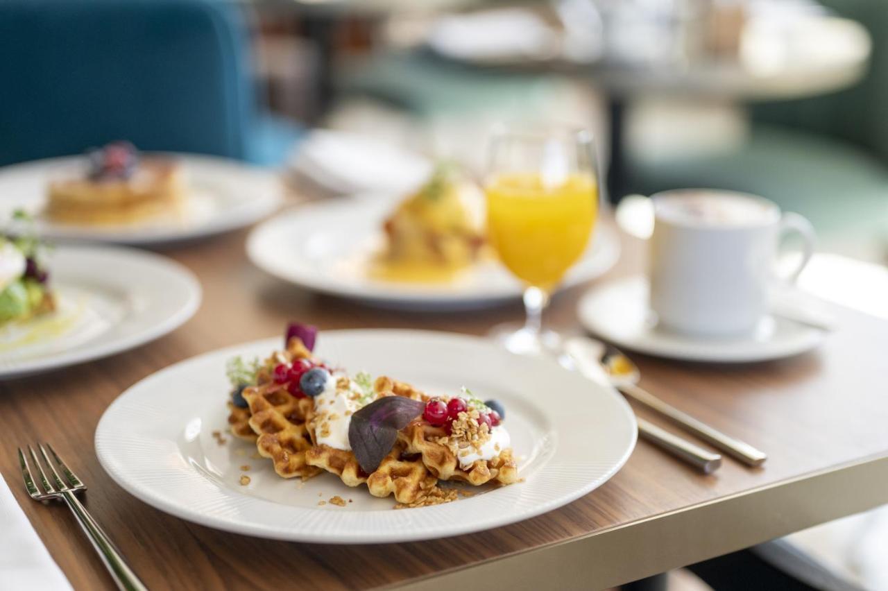 Renaissance Porto Lapa Hotel ภายนอก รูปภาพ A breakfast at the hotel