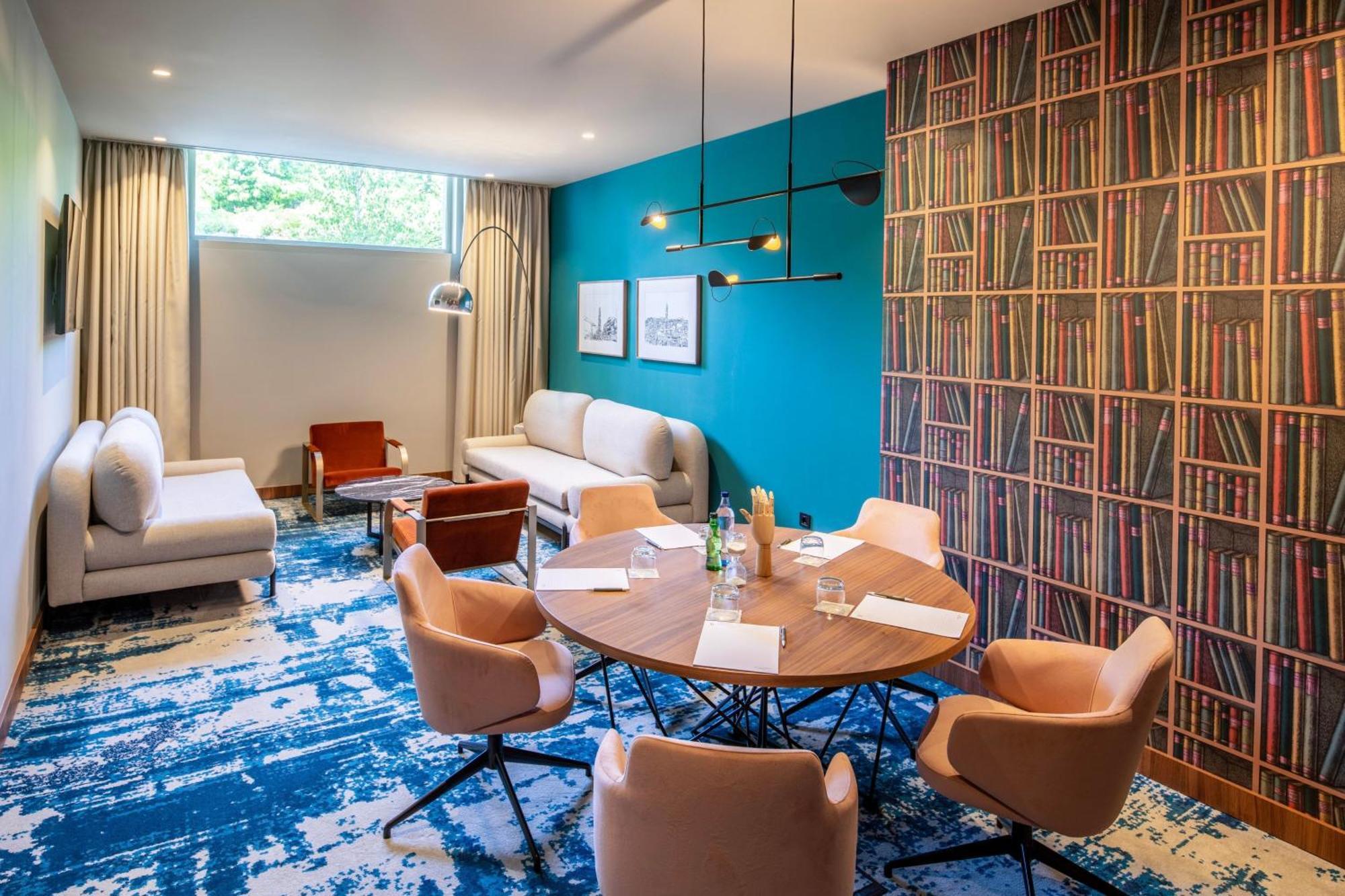 Renaissance Porto Lapa Hotel ภายนอก รูปภาพ The Library at the Hotel
